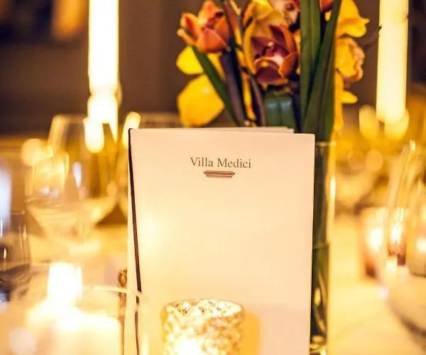 Medici Hotel *
